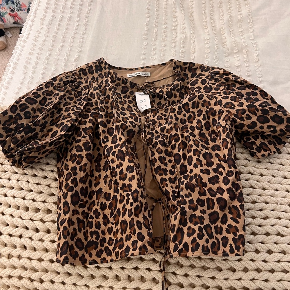 Abercrombie & Fitch Top